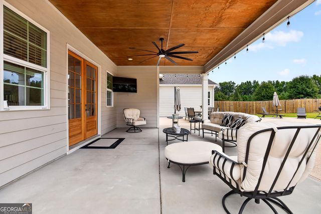 124 John C Hunter Road, Sharpsburg, GA 30277