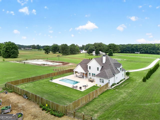 124 John C Hunter Road, Sharpsburg, GA 30277