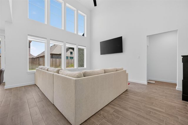 2114 Cool Greens Street, Richmond, TX 77406