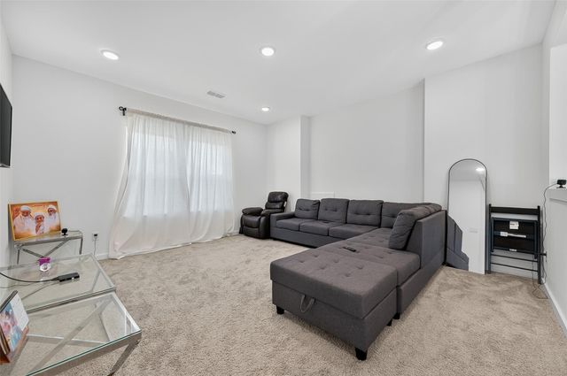 2114 Cool Greens Street, Richmond, TX 77406