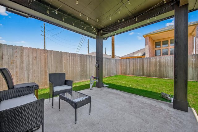 2114 Cool Greens Street, Richmond, TX 77406