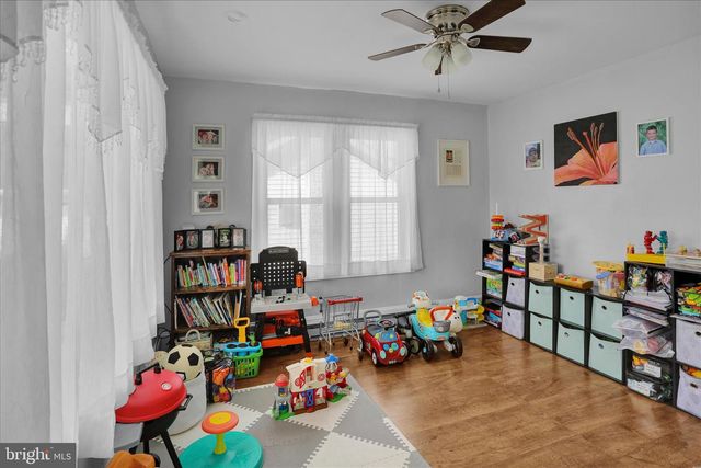 1506 MOUNT HOPE AVE, Pottsville, PA 17901