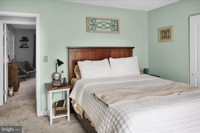 1506 MOUNT HOPE AVE, Pottsville, PA 17901