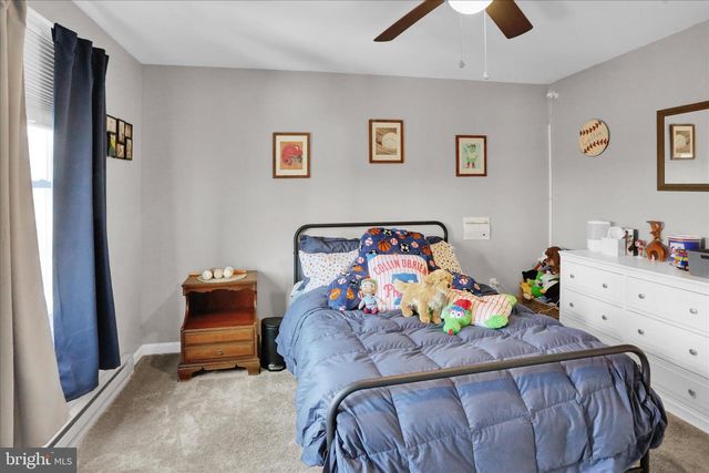 1506 MOUNT HOPE AVE, Pottsville, PA 17901