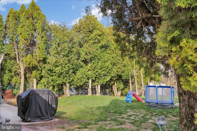 1506 MOUNT HOPE AVE, Pottsville, PA 17901