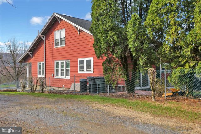 1506 MOUNT HOPE AVE, Pottsville, PA 17901