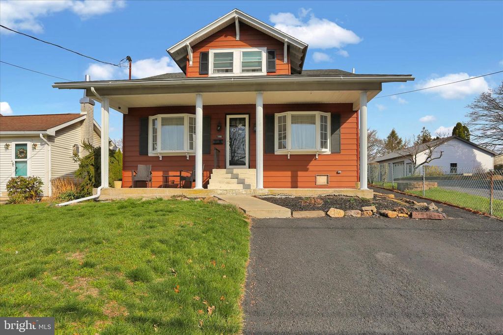 1506 MOUNT HOPE AVE, Pottsville, PA 17901