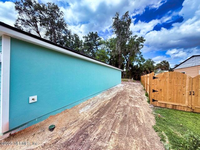 5421 SHARON Terrace, Jacksonville, FL 32207
