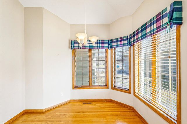 18045 39th Place N, Plymouth, MN 55446