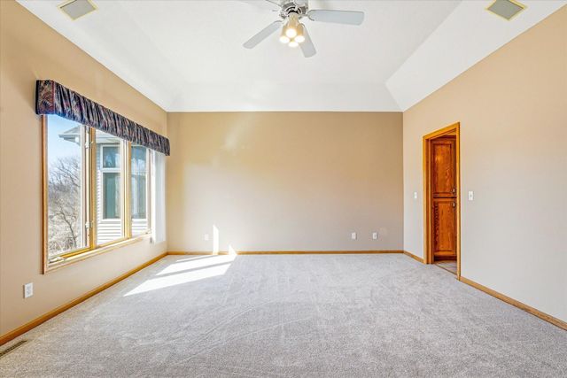 18045 39th Place N, Plymouth, MN 55446