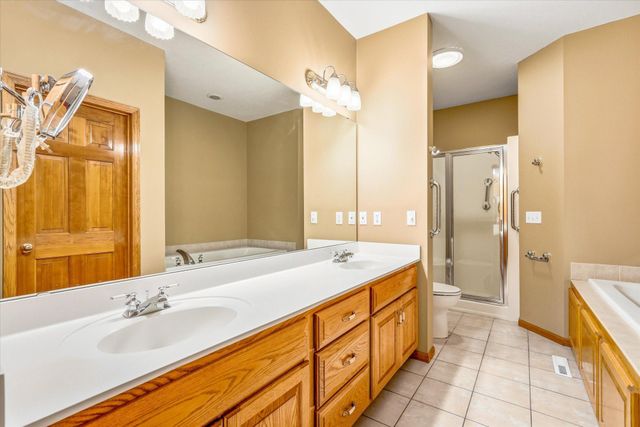 18045 39th Place N, Plymouth, MN 55446