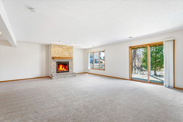 18045 39th Place N, Plymouth, MN 55446