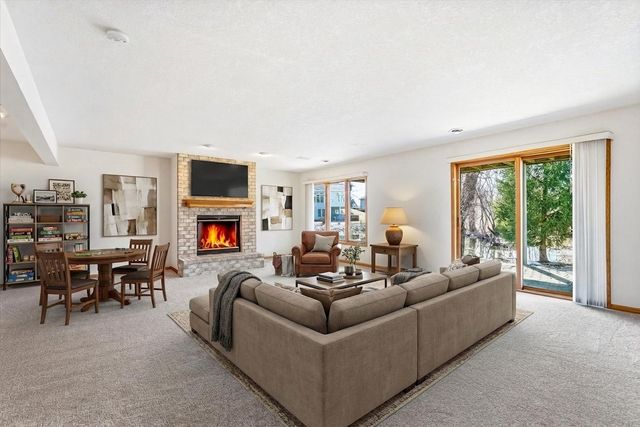 18045 39th Place N, Plymouth, MN 55446