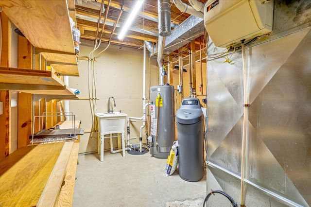 18045 39th Place N, Plymouth, MN 55446