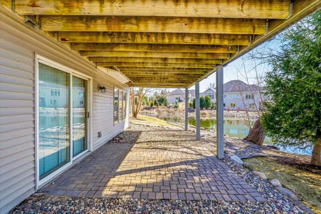 18045 39th Place N, Plymouth, MN 55446