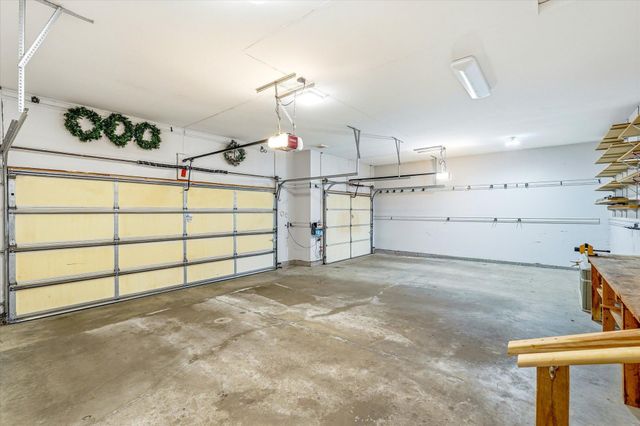 18045 39th Place N, Plymouth, MN 55446