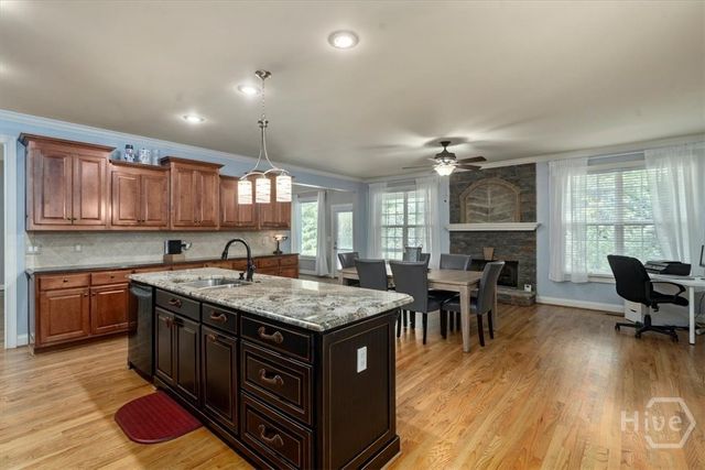 303 Vantage Drive, Jefferson, GA 30549