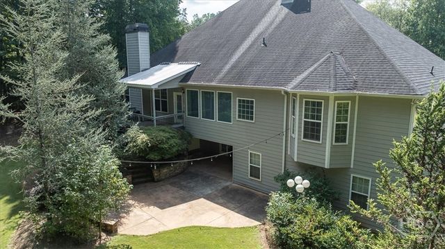 303 Vantage Drive, Jefferson, GA 30549