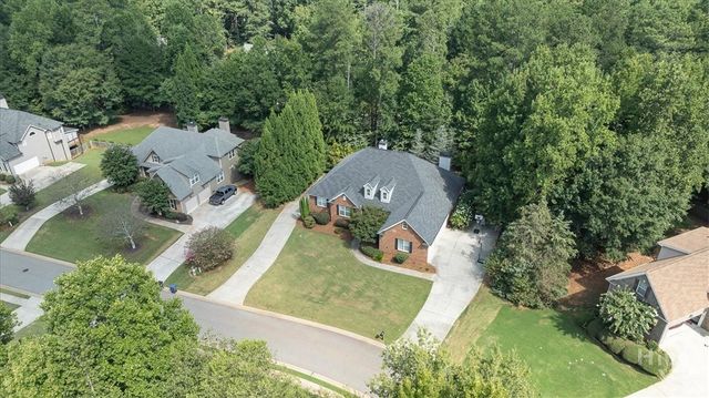 303 Vantage Drive, Jefferson, GA 30549