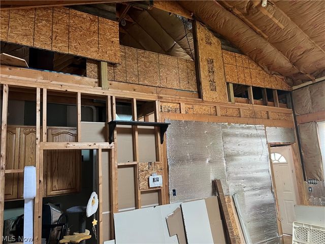 6307 Lansing Avenue, Cleveland, OH 44105