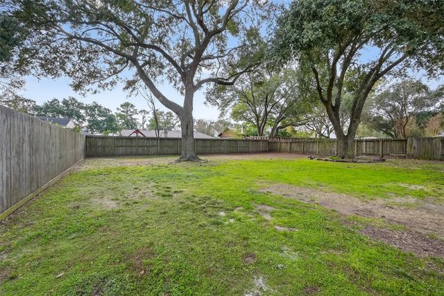 16117 Singapore Lane, Jersey Village, TX 77040