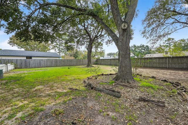 16117 Singapore Lane, Jersey Village, TX 77040