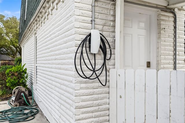 16117 Singapore Lane, Jersey Village, TX 77040