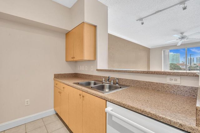 616 Clearwater Park Road 508, West Palm Beach, FL 33401