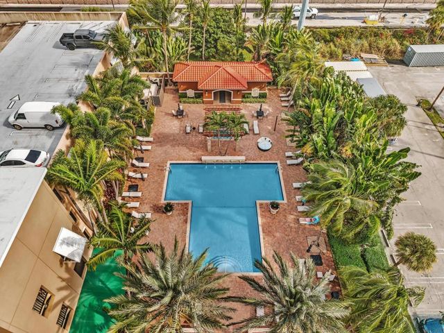 616 Clearwater Park Road 508, West Palm Beach, FL 33401