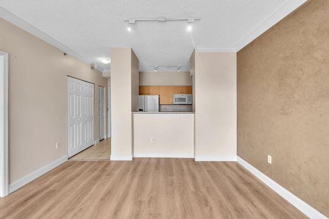 616 Clearwater Park Road 508, West Palm Beach, FL 33401