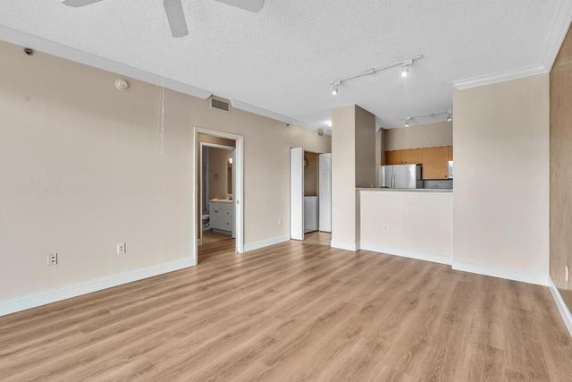 616 Clearwater Park Road 508, West Palm Beach, FL 33401