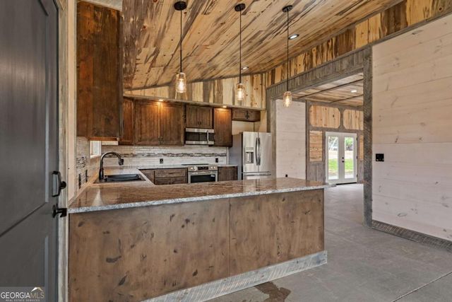 2954 Sugar Creek Road, Blue Ridge, GA 30513
