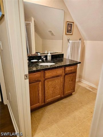 199 Leawood CIR, Naples, FL 34104