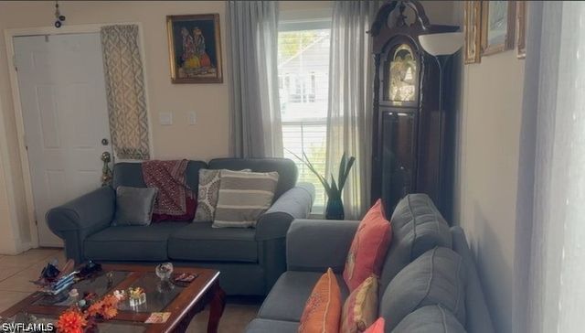 199 Leawood CIR, Naples, FL 34104