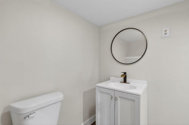 15661 State Street, South Holland, IL 60473