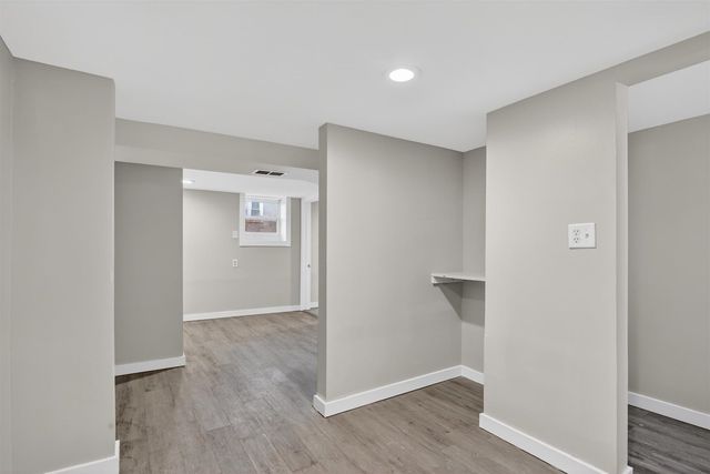 15661 State Street, South Holland, IL 60473