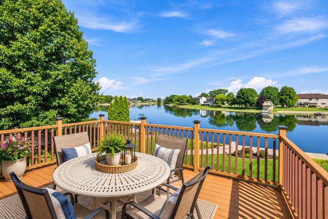 611 Edgewater Drive, Minooka, IL 60447