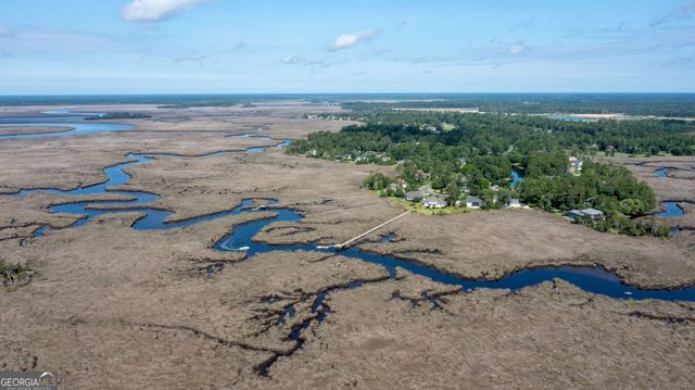 2010 Isles of St Marys Way, St. Marys, GA 31558
