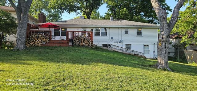 4501 E 105th Street, Kansas City, MO 64137