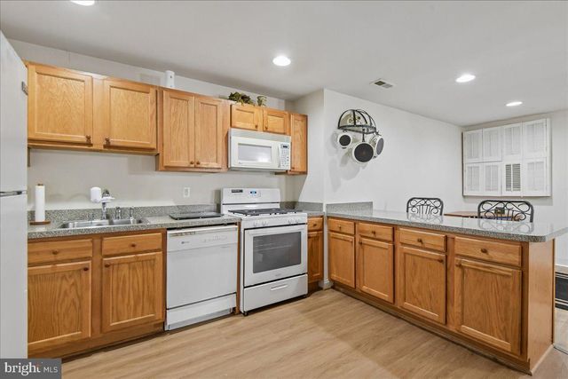 605 LIGHTHOUSE LANDING LN, Annapolis, MD 21409