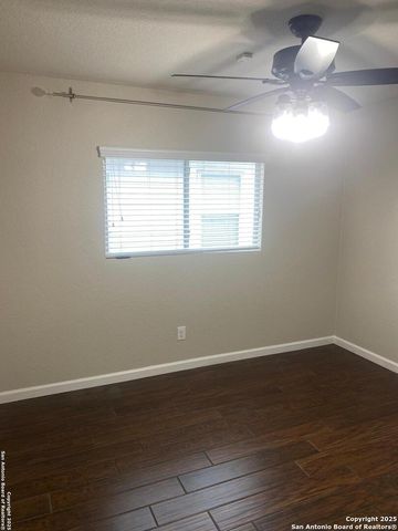 7472 Paraiso Point, Boerne, TX 78015