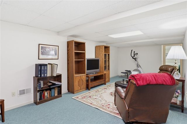 52 Stonington Drive, Pittsford, NY 14534