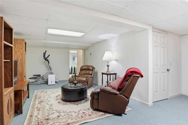 52 Stonington Drive, Pittsford, NY 14534