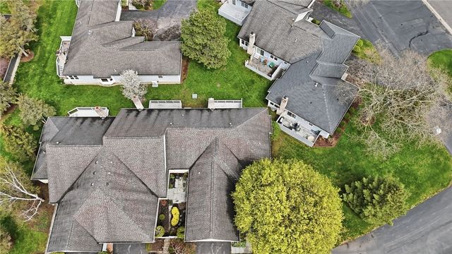 52 Stonington Drive, Pittsford, NY 14534