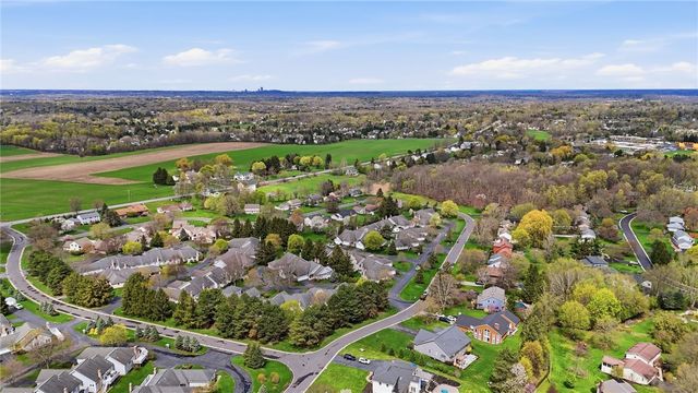 52 Stonington Drive, Pittsford, NY 14534