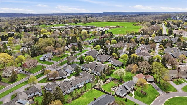 52 Stonington Drive, Pittsford, NY 14534