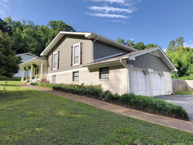 7739 Ridge Bay Drive, Hixson, TN 37343