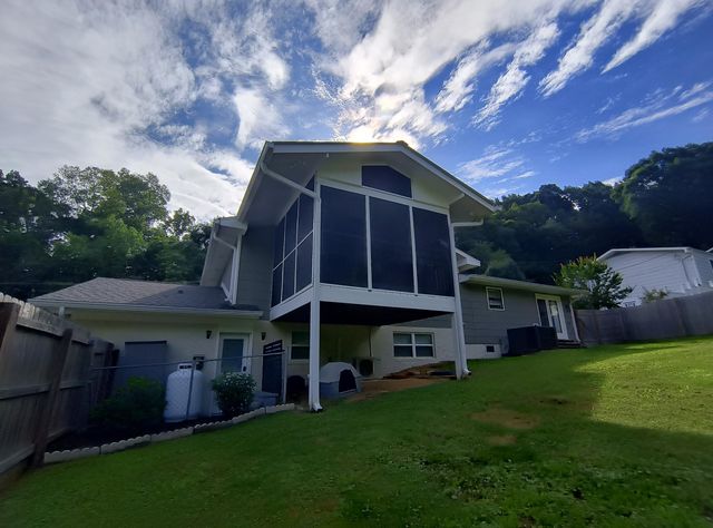 7739 Ridge Bay Drive, Hixson, TN 37343