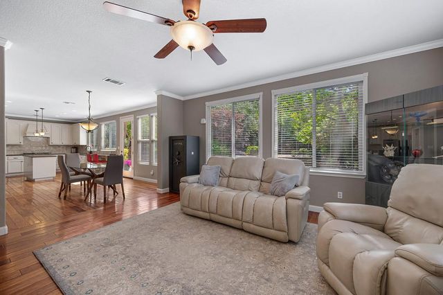 4416 Vivien Way, Rocklin, CA 95765