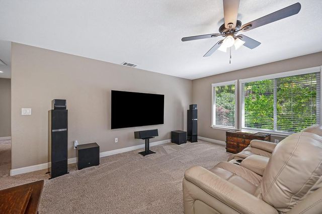 4416 Vivien Way, Rocklin, CA 95765